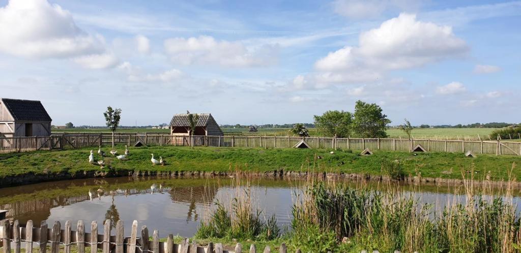Vakantiehoeve 'T Goed Ter Leeuwen De Haan Exteriör bild