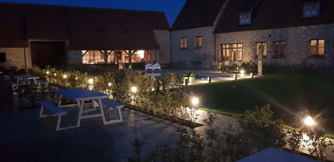 Vakantiehoeve 'T Goed Ter Leeuwen De Haan Exteriör bild
